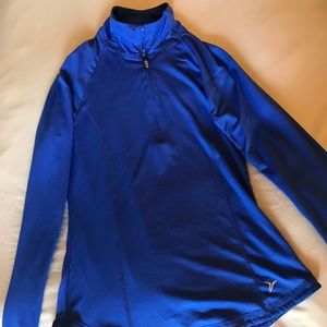 Long sleeve workout shirt with thumb holes!